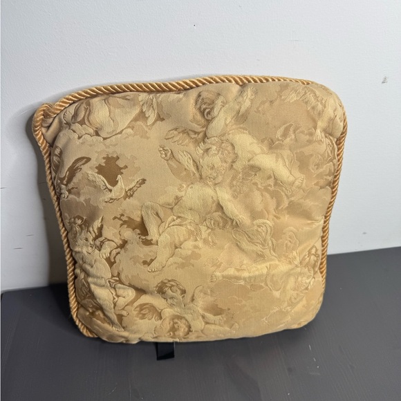 Vintage Reed Champagne Gold Cherubs Angels Decorative Damask Throw Pillows (2) - Picture 4 of 8